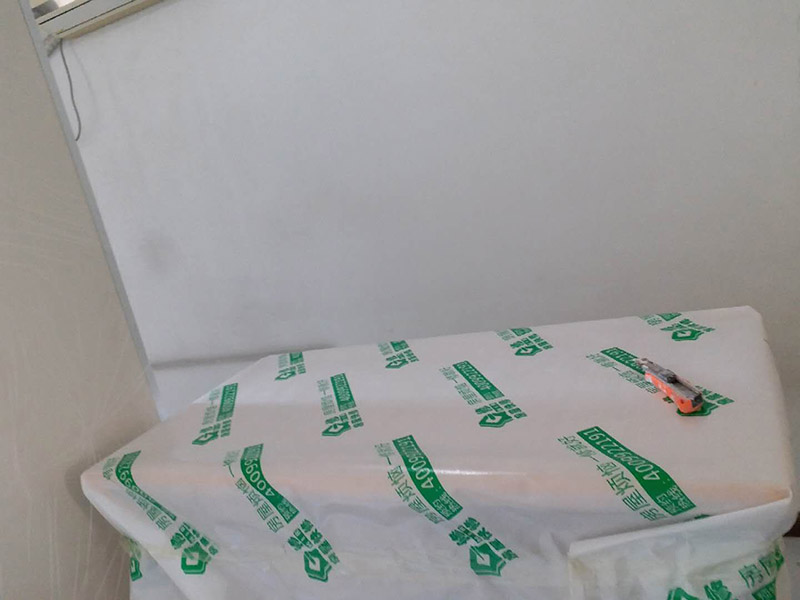 全屋成品保護方案：施工過程中，已做好的項目可能會因為各種各樣的原因遭到損壞，所以正確的施工工序是至關(guān)重要的，同時還要做好相關(guān)的成品保護工作。保護客戶的利益同時也保護公司的利益，減少返工，減少維護，減少人工成本，把客戶與公司的最大化！
