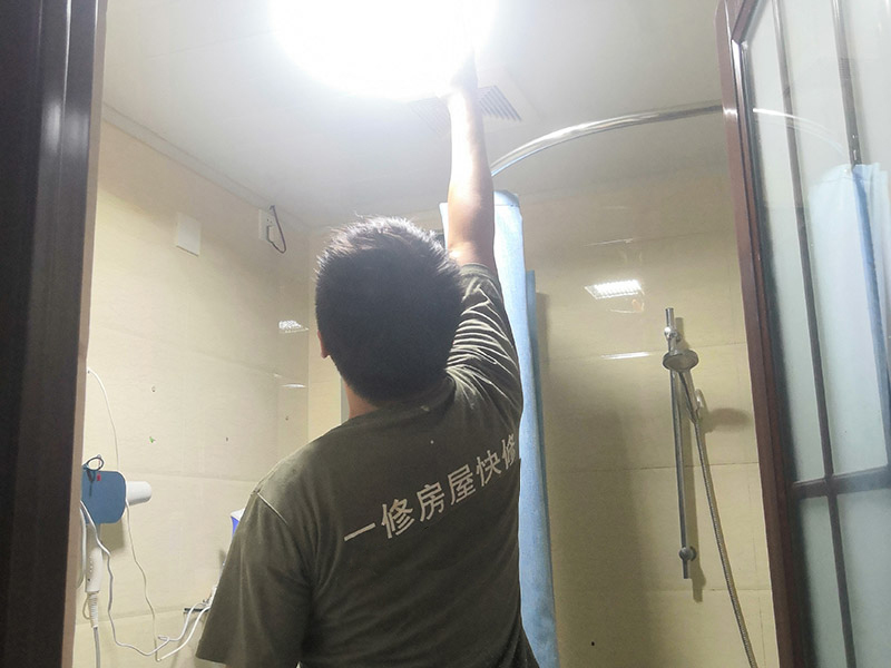 自己家沒(méi)電但別人家有電，家里沒(méi)電了但是沒(méi)跳閘，該怎么辦