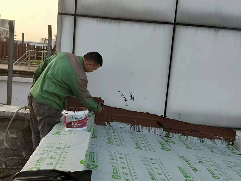 成都房頂漏水可以自己修補(bǔ)嗎，成都房頂漏水維修價(jià)格