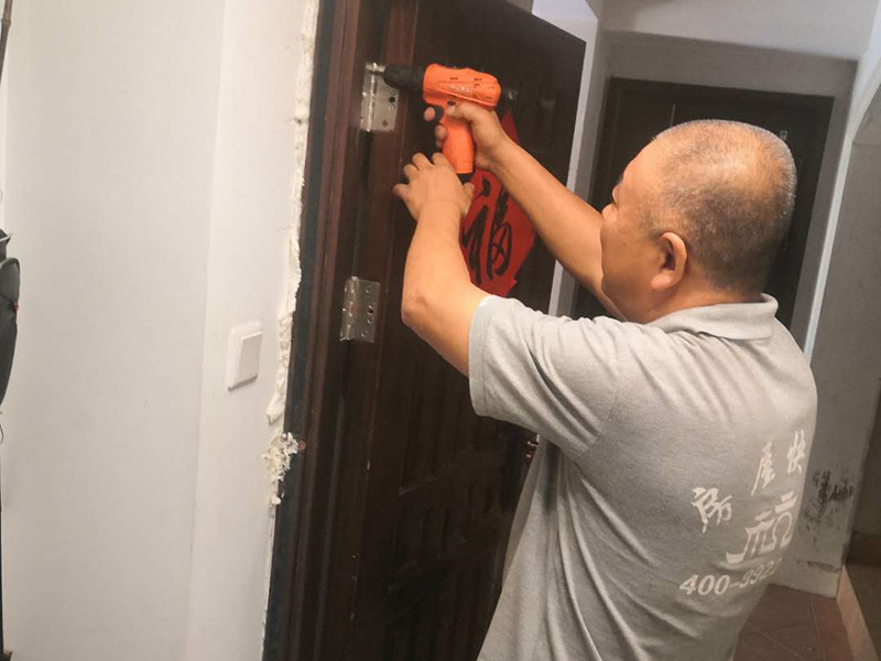 臨時找不到長沙百葉窗維修電話怎么辦，自己動手如何維修百葉窗