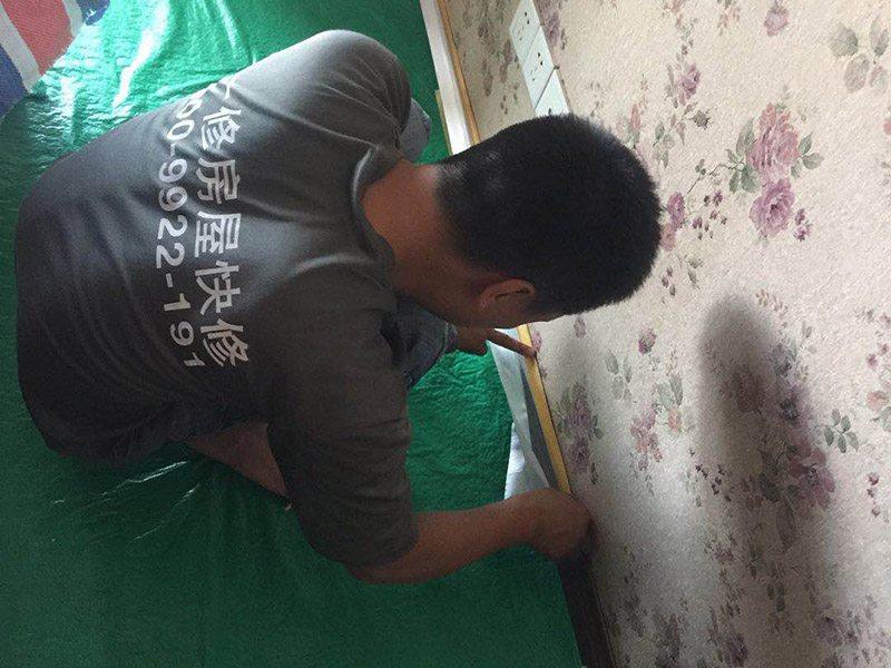 上海舊房門廳翻新裝修-上海走廊吊頂翻新裝修-上海入戶花園裝修