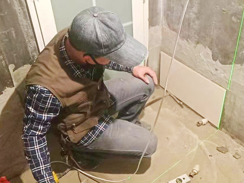 衛(wèi)生間漏水不想砸瓷磚，衛(wèi)生間漏水補漏