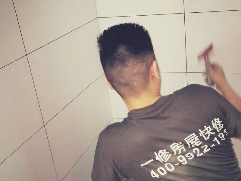 重慶老房子陽臺翻新大概費用是多少？
