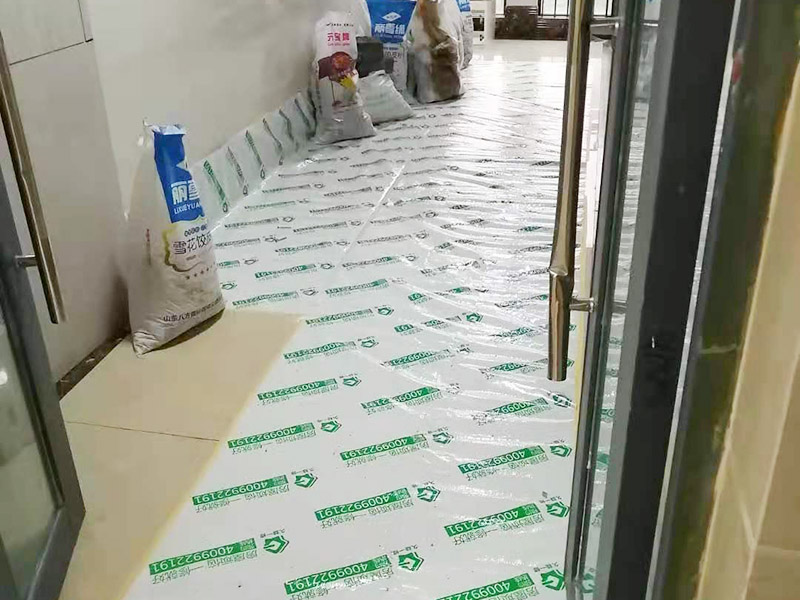 昆明過(guò)道安裝筒燈還是射燈？