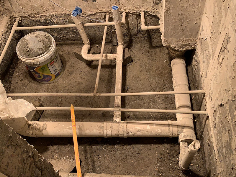 衛(wèi)生間地漏滲水防水修補(bǔ)膠多少錢？漏水