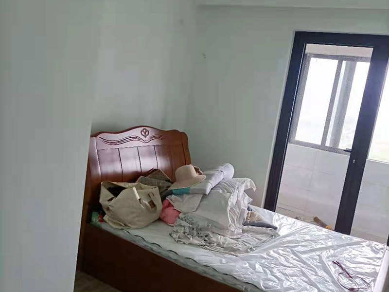 墻面瓷磚不拆如何翻新？廣州荔灣區(qū)墻磚