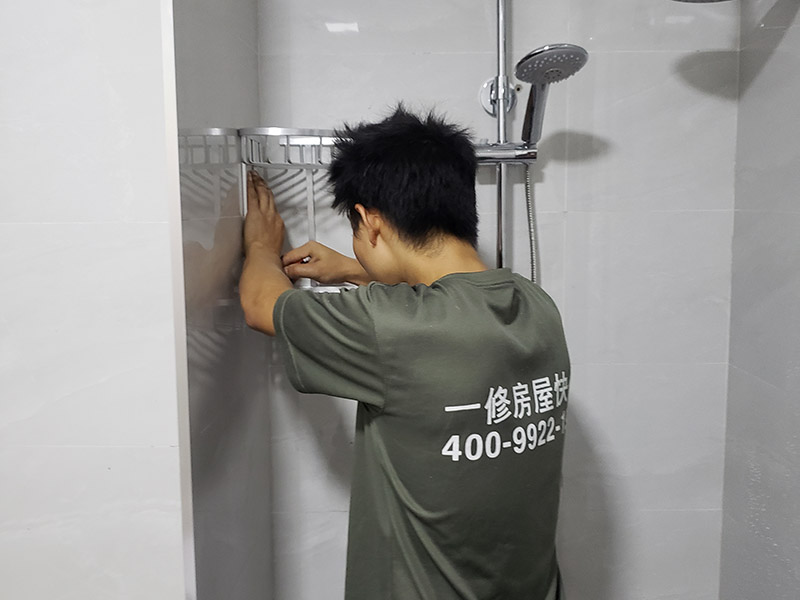 南沙區(qū)地磚防水多少錢一平米？不敲瓷磚