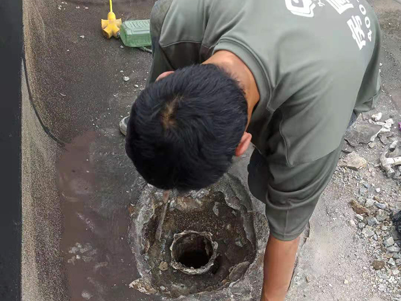浴室地漏漏水到樓下怎么辦？地漏漏水用