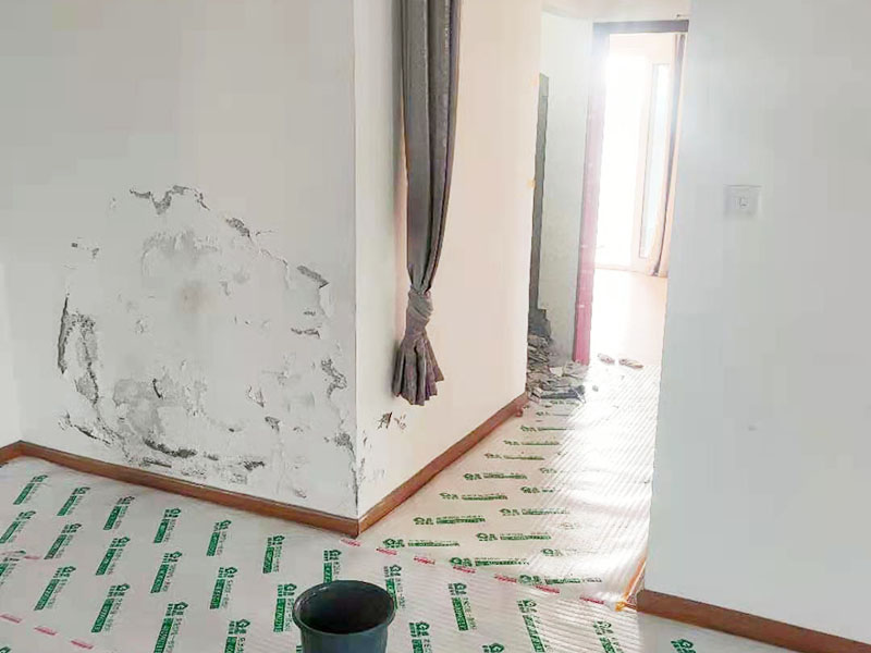 舊墻滲水翻修打底用什么材料？墻面滲水